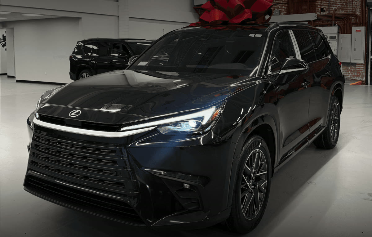 Black Lexus